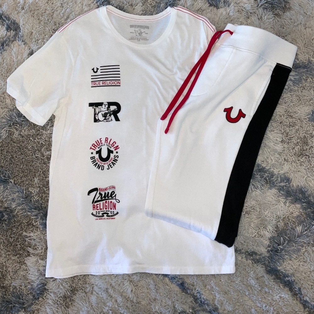 True Religion Men Set ** MIXED SIZE **